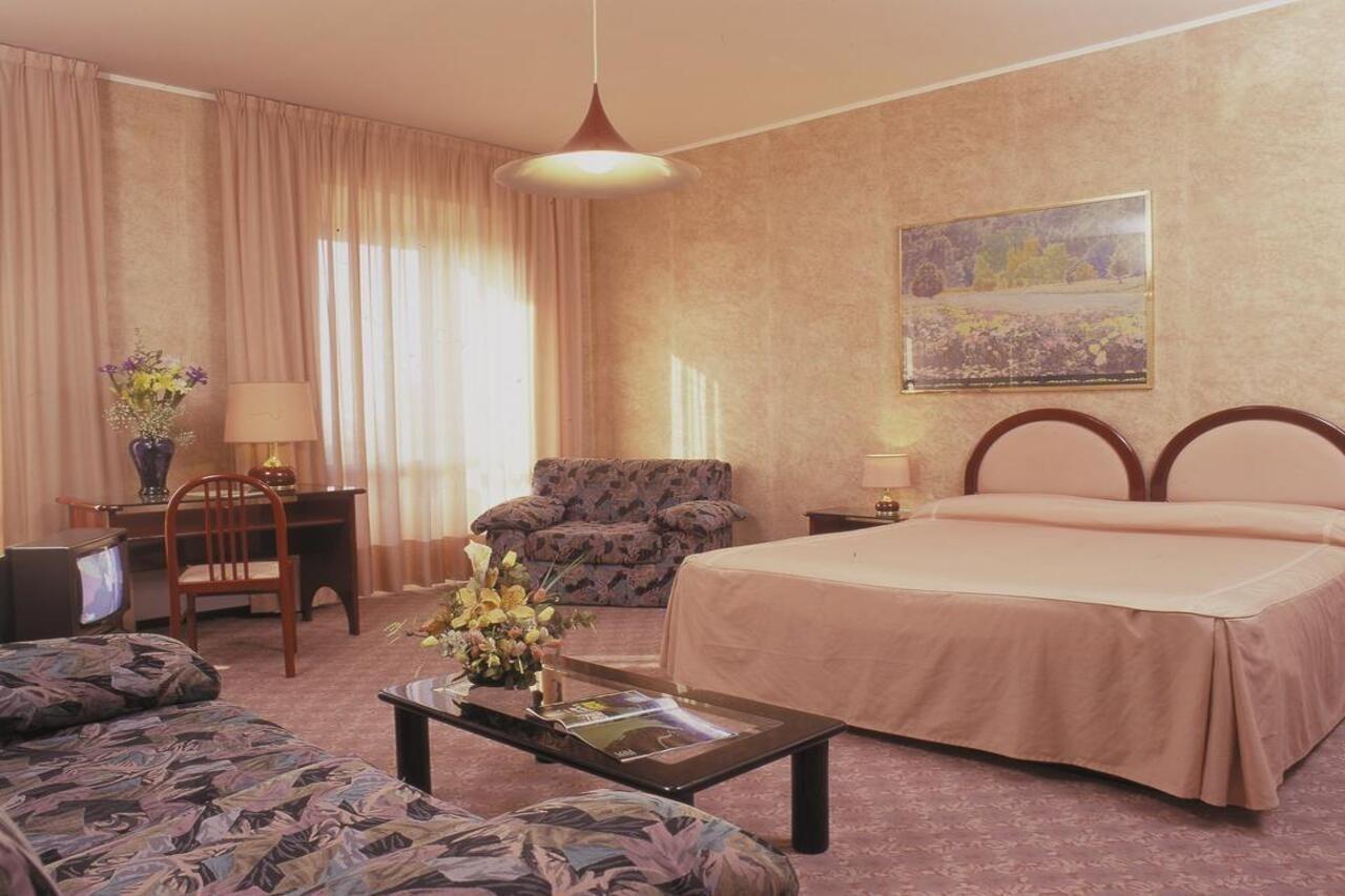 Balletti Palace Hotel فِتيربو الغرفة الصورة